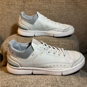 On The Roger Centre Court Roger Federer Men's White/Light Gray Sneakers Size 10